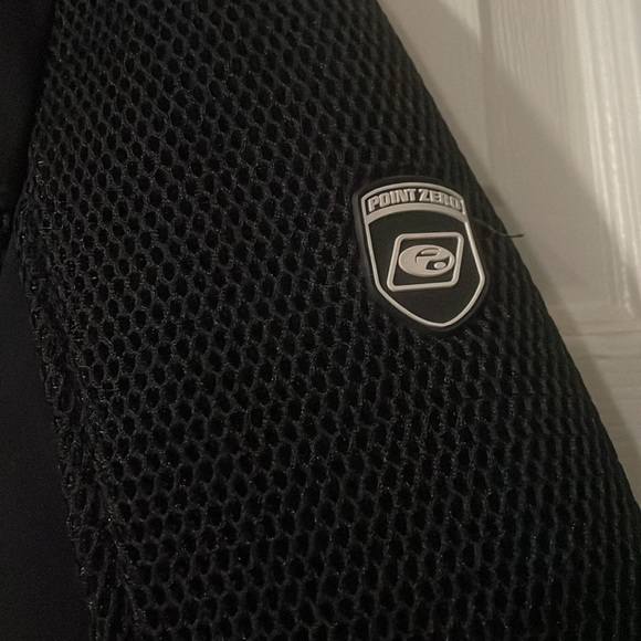 Point Zero Collection lightweight functional jacket - Picture 2 of 9